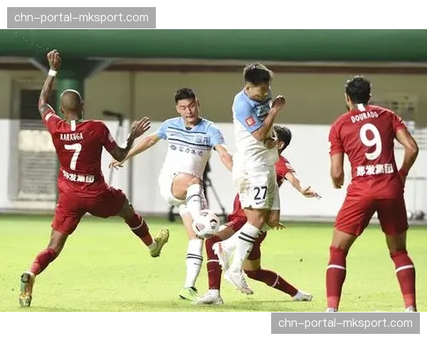 河南嵩山龙门2-2绝平长春亚泰，黄紫昌补时救主